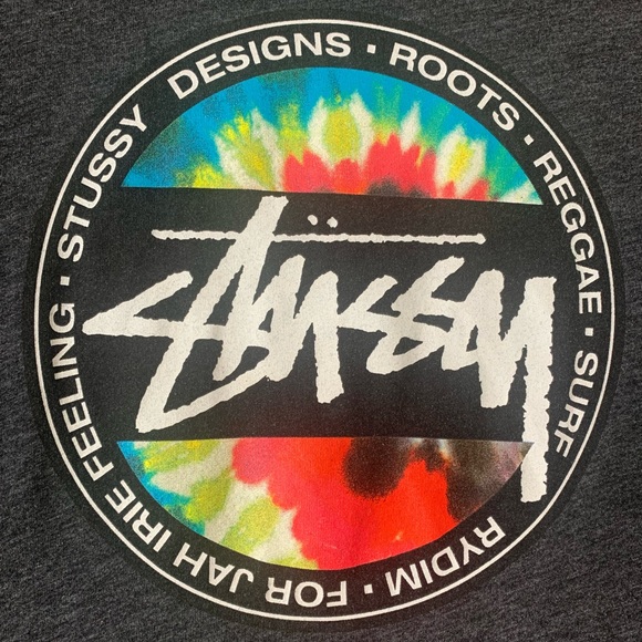 💫HP‼️💫 STUSSY Fitted Graphic Tee in Charcoal Gray, Size Medium - Picture 4 of 6